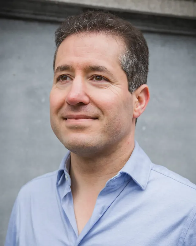 Farshad Bashir, belastingadviseur